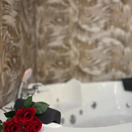 Gianvenuti House - Metro A With Jacuzzi Apartamento *