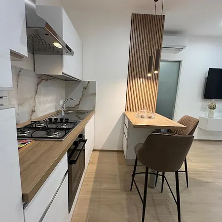 Gianvenuti House - Metro A With Jacuzzi Appartement Rome