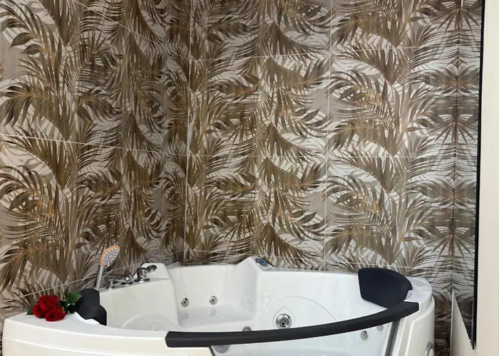 Gianvenuti House - Metro A With Jacuzzi Apartament Rzym