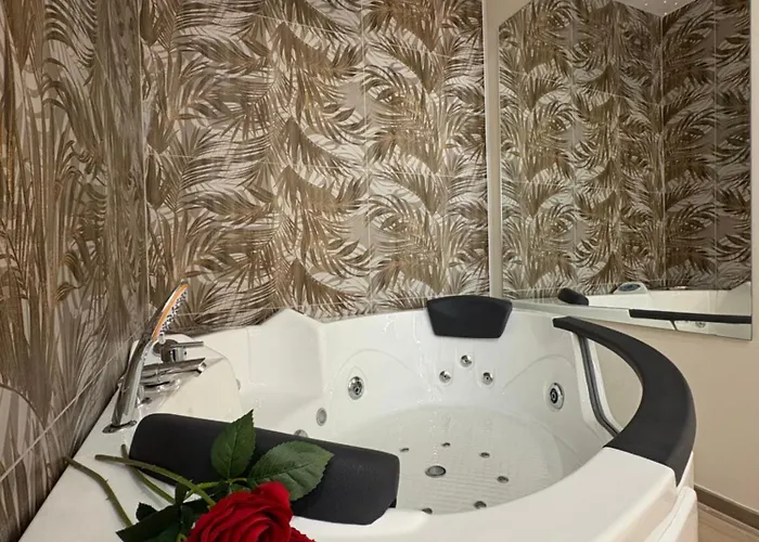 Apartament Gianvenuti House - Metro A With Jacuzzi *