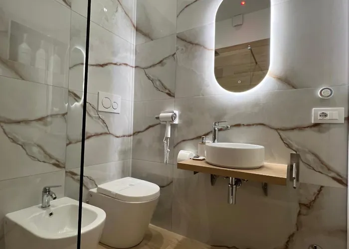 Apartament Gianvenuti House - Metro A With Jacuzzi *