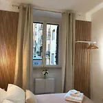 Gianvenuti House - Metro A With Jacuzzi